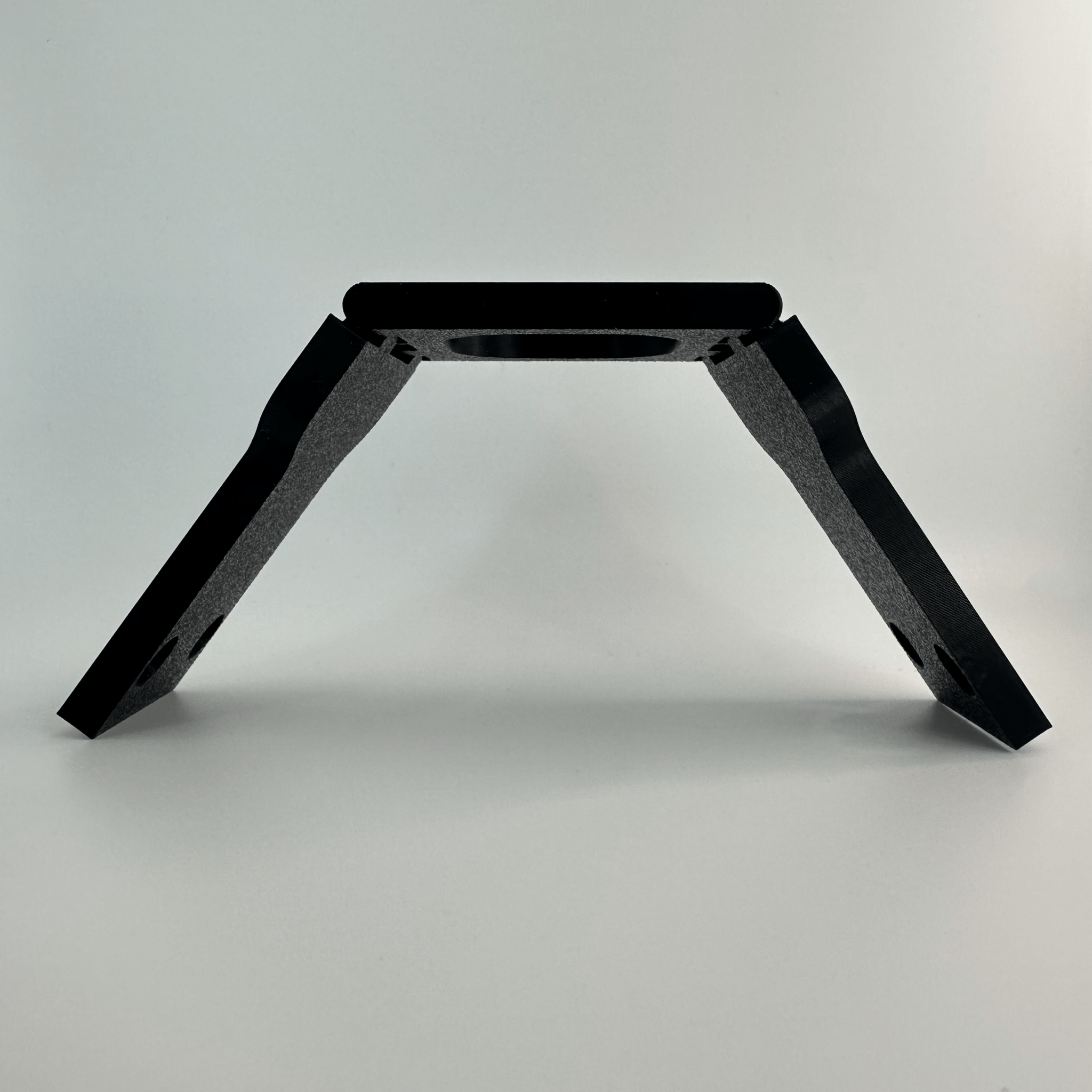 Peak Hinge: Slim Pro - Secured LEDs - P05PHSPB01PK - Black - standing upright no light