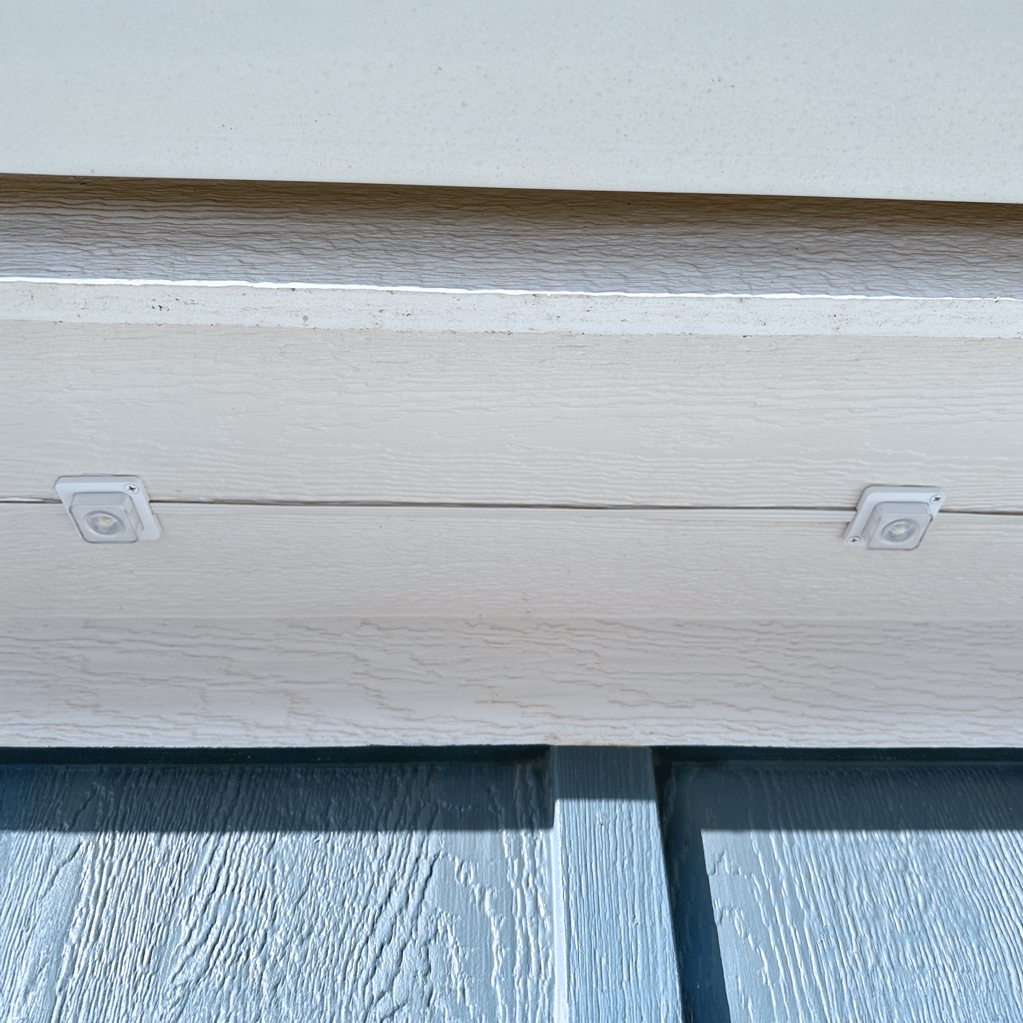 Slim Fit Lite - Secured LEDs - White - 12 Brackets - 16.4 FT -